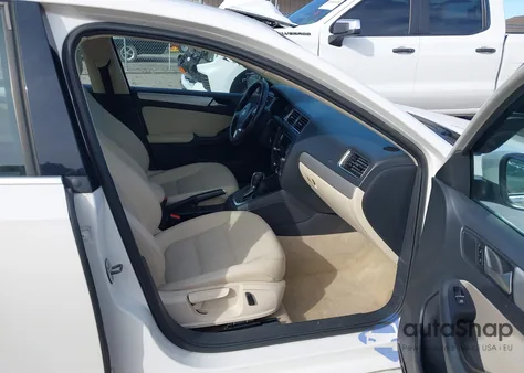 2013 Volkswagen Jetta 2.5L Se from USA, damaged, VIN 3VWDP7AJ4DM356609